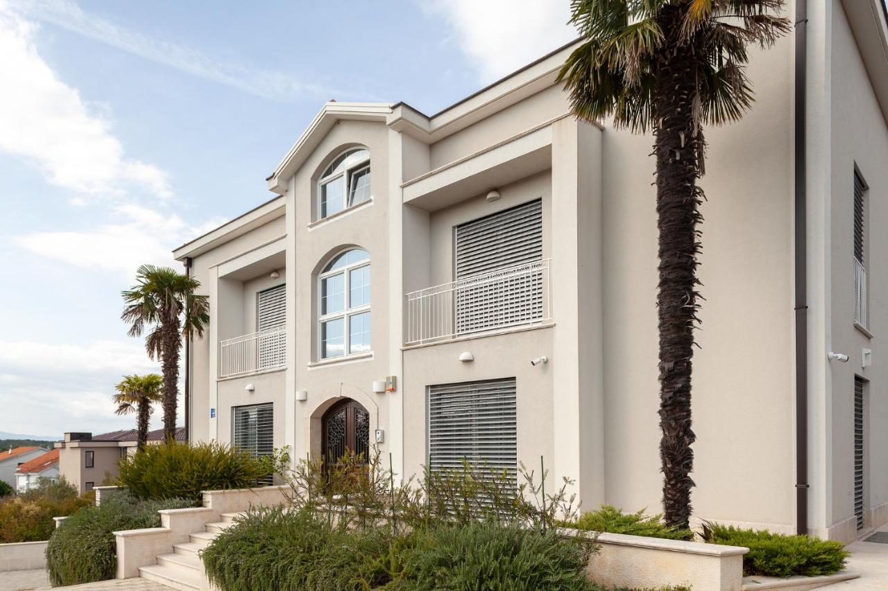 Luxury Apartments Vila Carissa Malinska Exterior foto